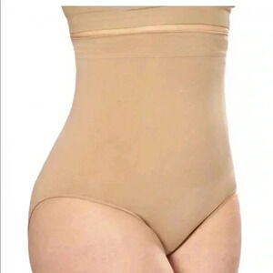 NWT Empetua High Waisted Shaper Panty